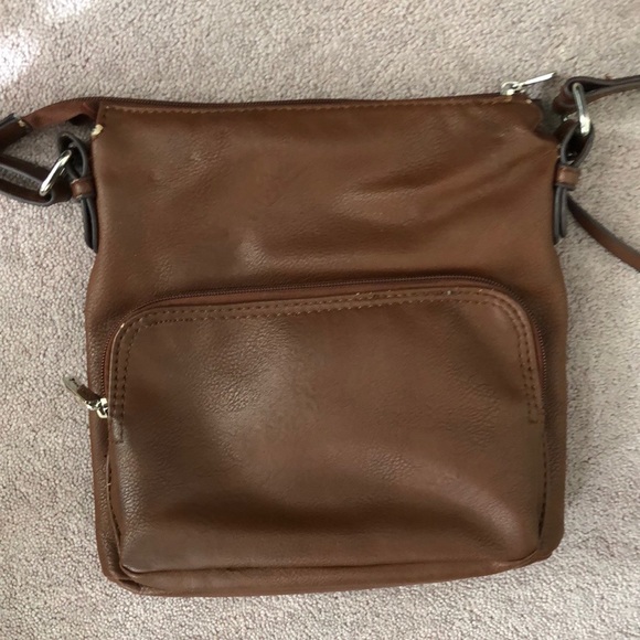 Ricardo Faux Leather Crossbody Bag💋 - Picture 4 of 4